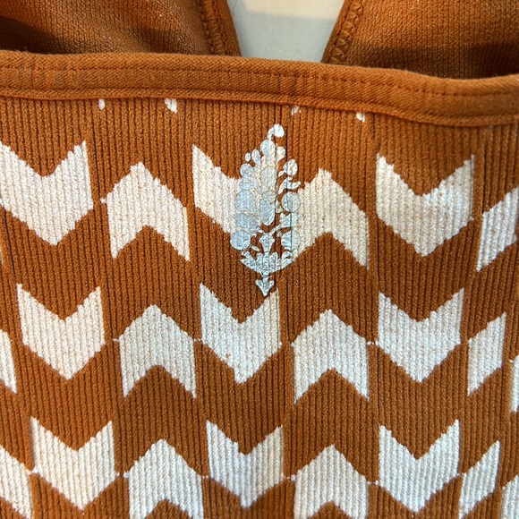 Free People Movement Good Karma Chevron Crop + Short (as a set) - Picture 10 of 13